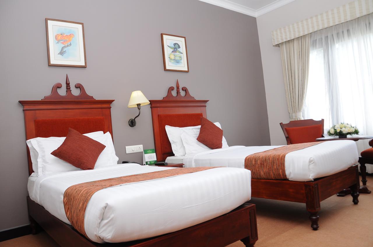 Vijayapark Hotel Kaduturutti Екстер'єр фото